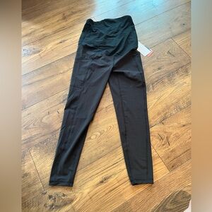 Isabel maternity leggings New with tags